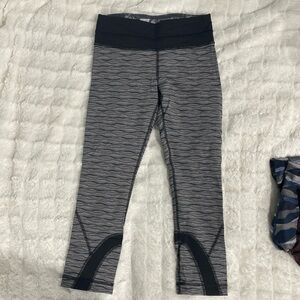 Lulu cropped low rise leggings